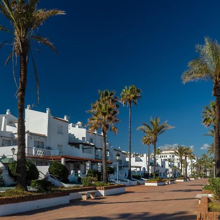 Via Celere 2330 Sea View Apartment Casares Kültér fotó