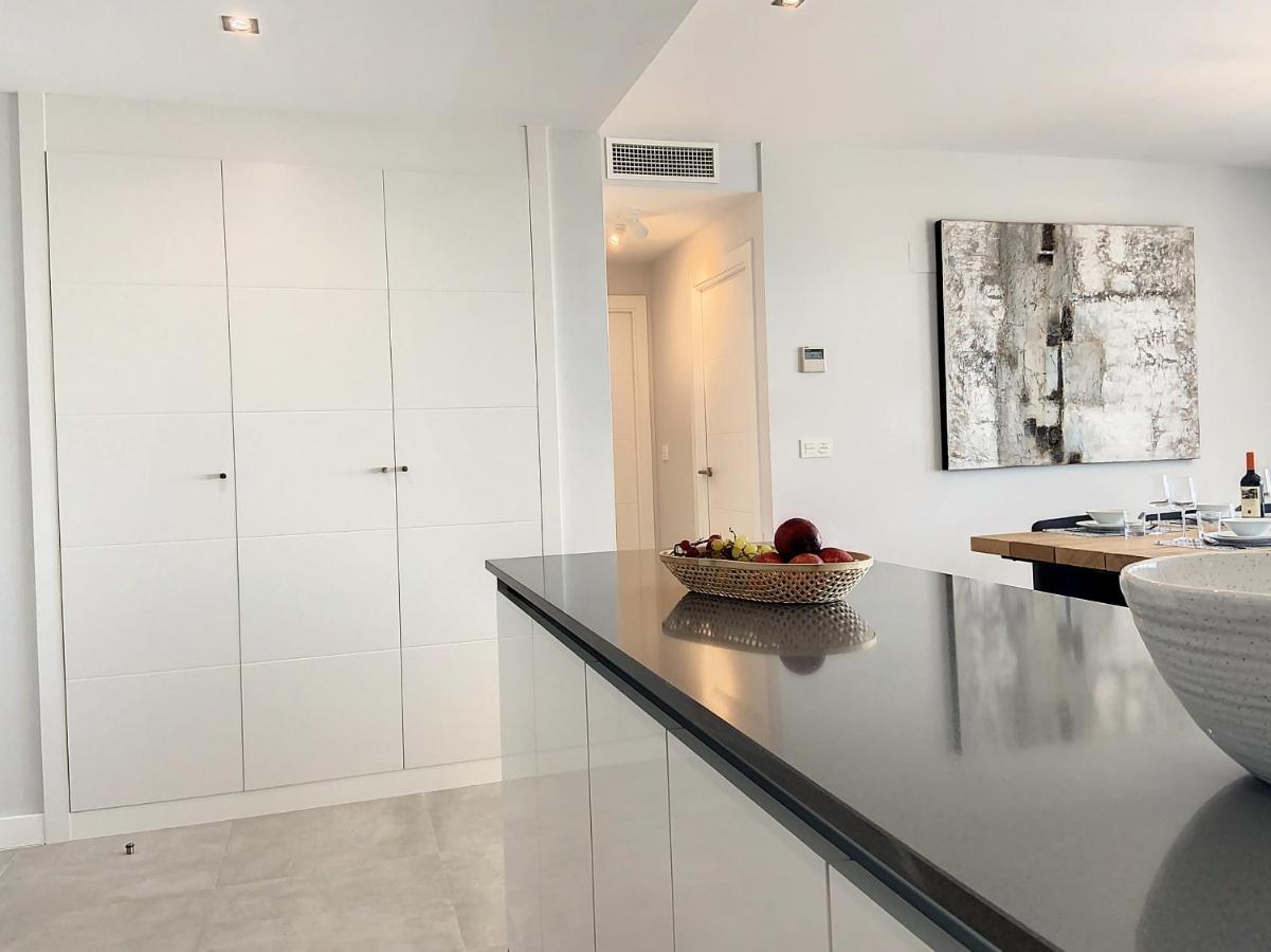 Via Celere 2330 Sea View Apartment Casares Kültér fotó
