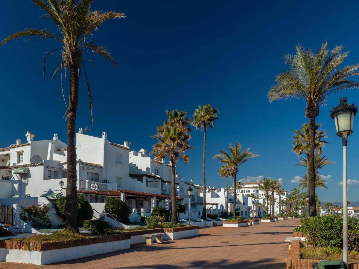 Via Celere 2330 Sea View Apartment Casares Kültér fotó
